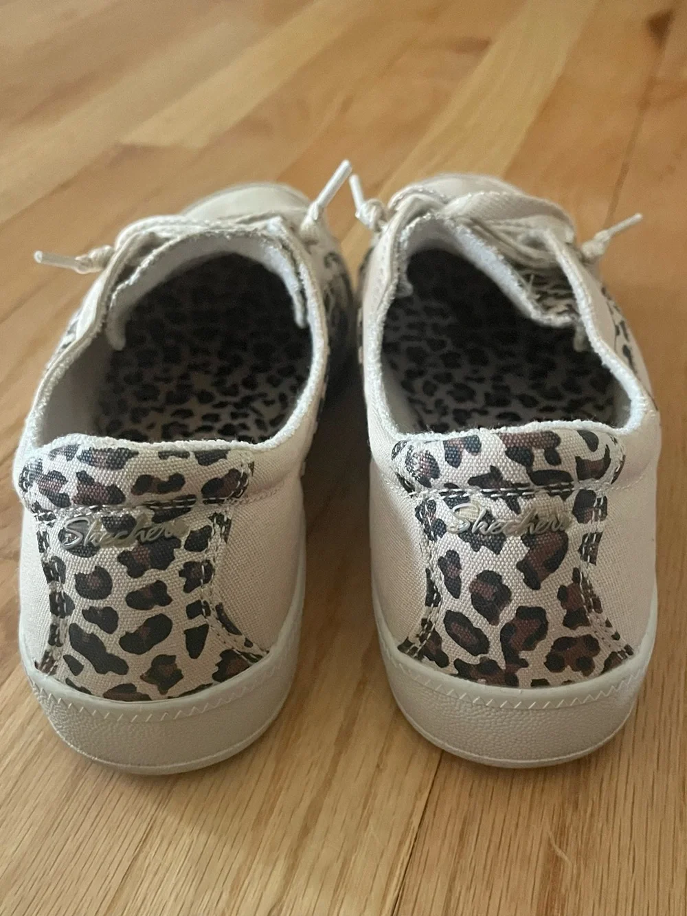 Skechers Women's Madison Ave Her Instinct Cheetah Print Shoes Sneakers Size 7.5